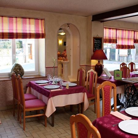 Hotel - Restaurant Des Voyageurs Ambazac Buitenkant foto